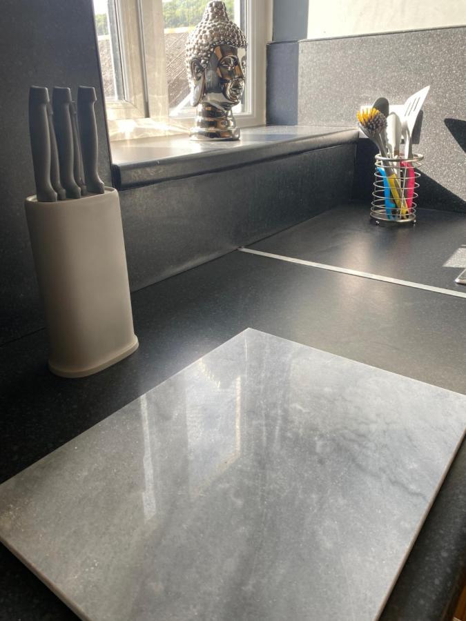 Pendle House - Apartment 3 Colwyn Bay Bagian luar foto